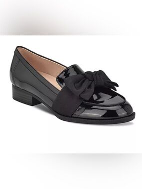 Bandolino Lindio Glossy Black Flats with Bow Accent. NWBox Size 7.5